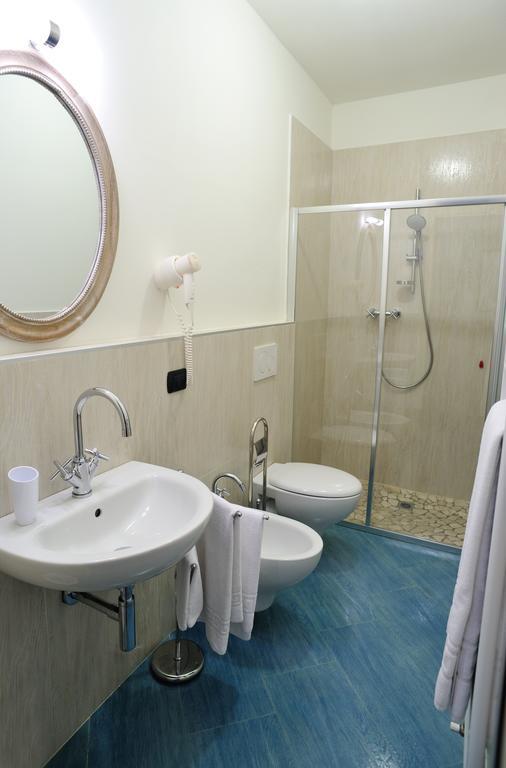 Hotel La Finestra Sul Porto Cesenatico Pokój zdjęcie